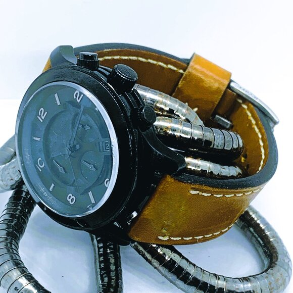 Michael Kors Runway MK8157 Blacked Out Case/Dial/Brown Leather Men's Watch - Picture 4 of 6